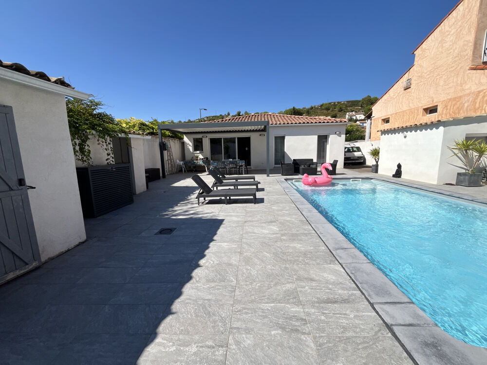 Maison T4 95m2 sur 556 m2 de terrain piscine et place de parking