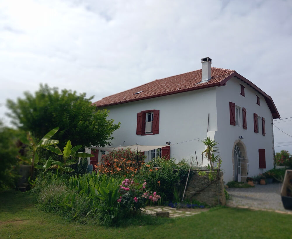 Vente Propriété/Château Immobilier de prestige : propriété à vendre à Urt Urt
