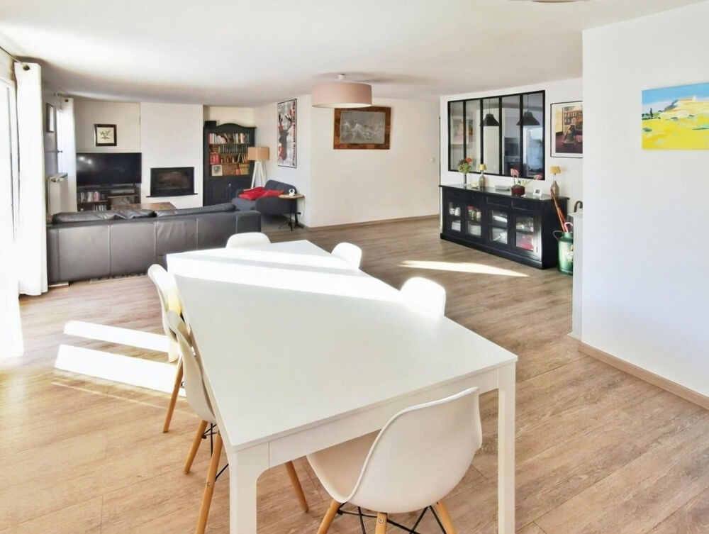 Maison 7-9P en excel. état sur 600m2 arboré, avec ss-sol total.
