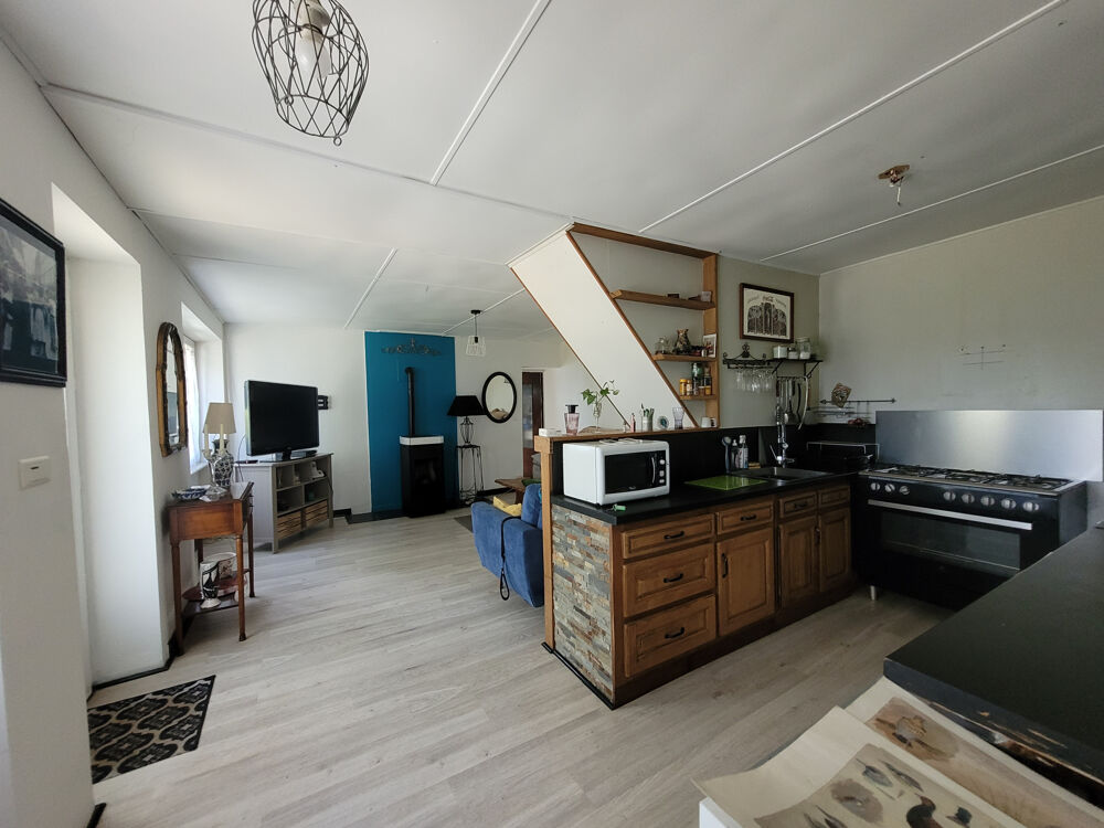 maison isolée dans la campagne de Corlay à 136 300 €