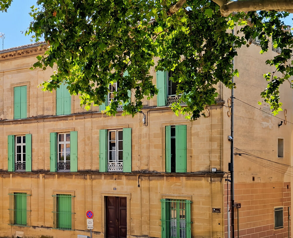 A vendre, grenier à aménager entièrement à 200m de la place aux herbes à Uzès