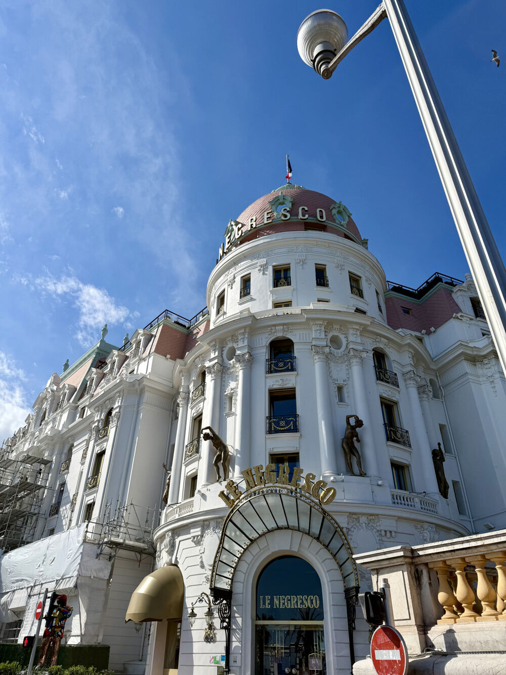  LOCATION PURE-NICE CARRÉ D'OR- LOCAL COMMERCIAL 90 M2 