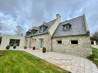  Proprit/chteau  vendre 8 pices 202 m