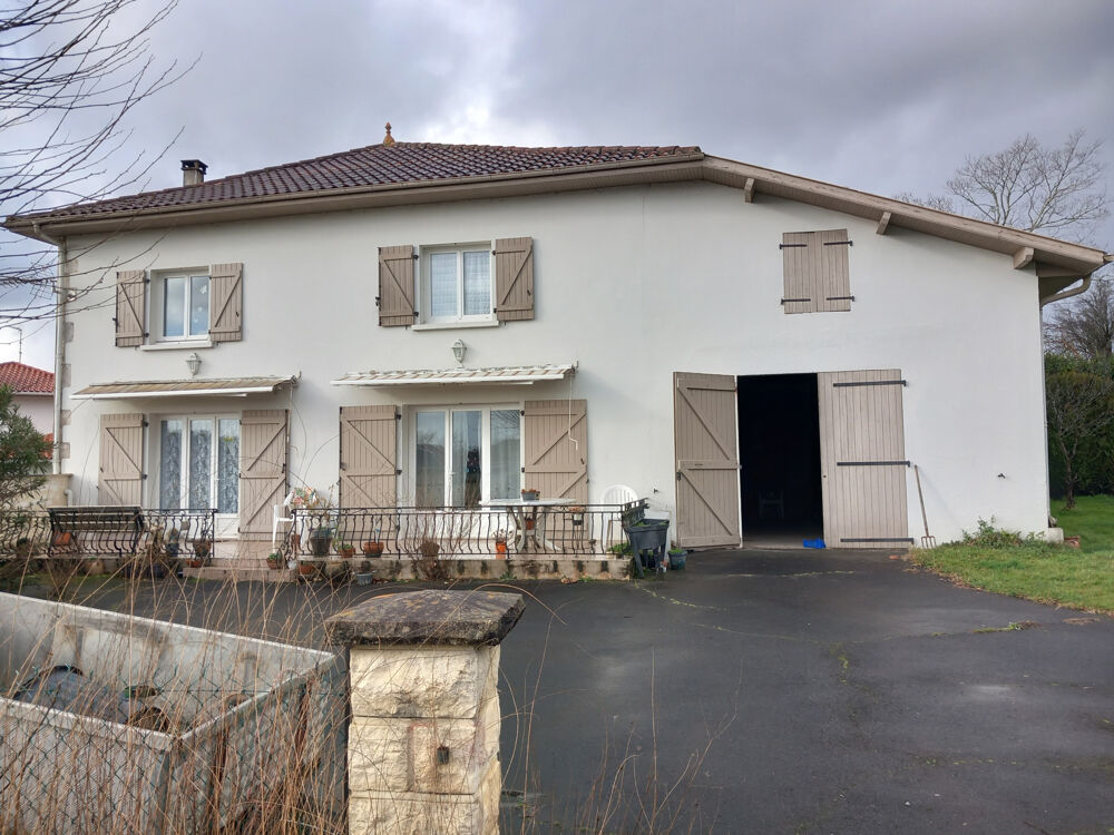 St-Martin-De-Hinx maison 150m2 + terrasse 30m2+ garage 48m2 sur 600m2 de terrain.