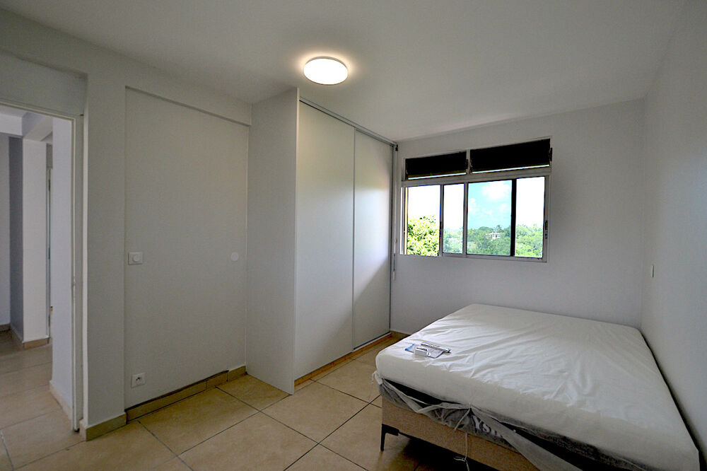 Location Appartement T3 de plain pied meublé, citerne, Dampierre Le gosier