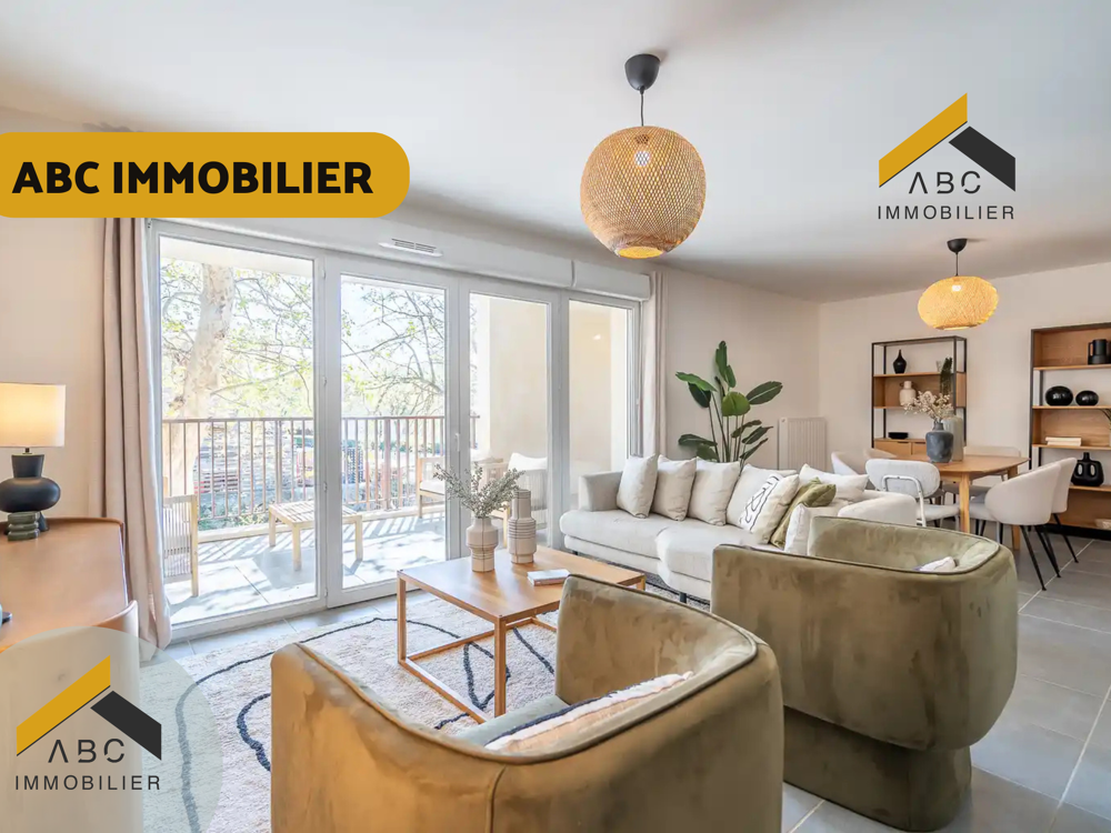 Appartement 3 chambres - 90 m2 avec terrasse en centre-ville dOrange
