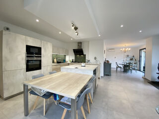  Appartement  vendre 4 pices 115 m