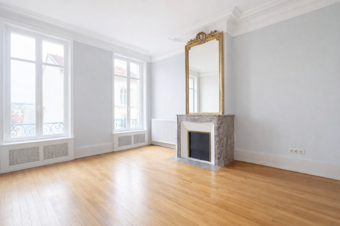  Appartement � louer 6 pi�ces 128 m�