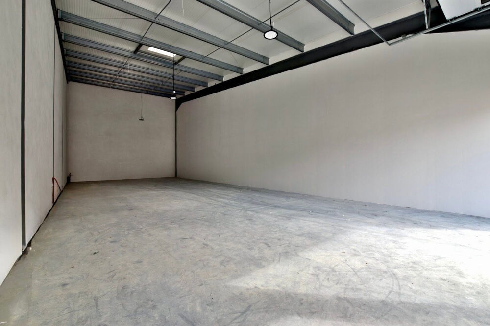   ENTREPOT - LOCAUX - BUREAUX Cabestany