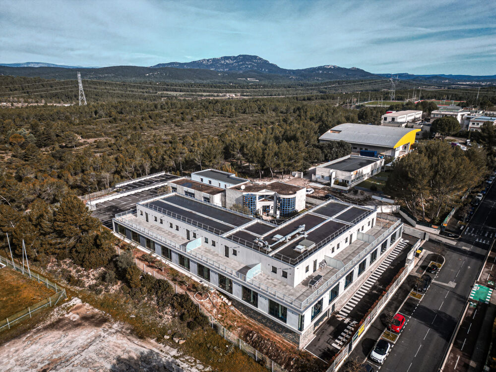   Bureau 2294 m2 Saint Clément de Rivière 