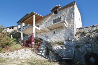  Maison  vendre 6 pices 218 m