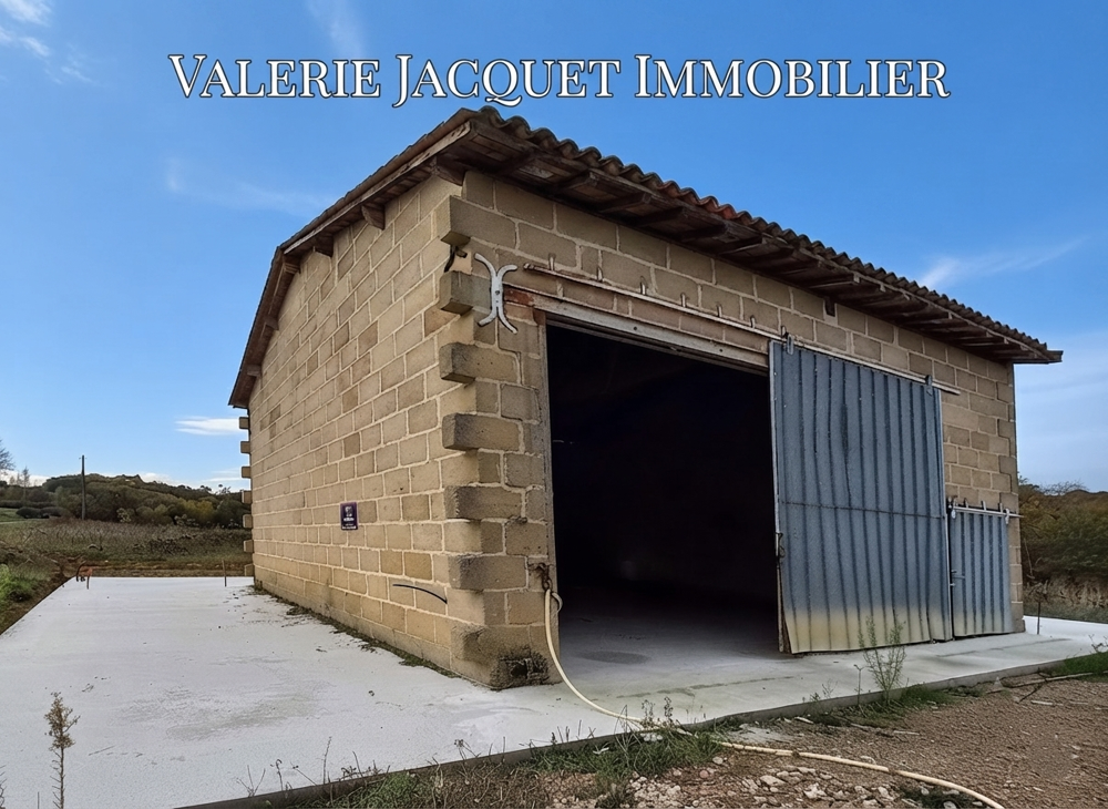 Vente Terrain Permis de construire accordé et fondations déjà réalisées : un projet prêt à reprendre sans attendre. Puynormand
