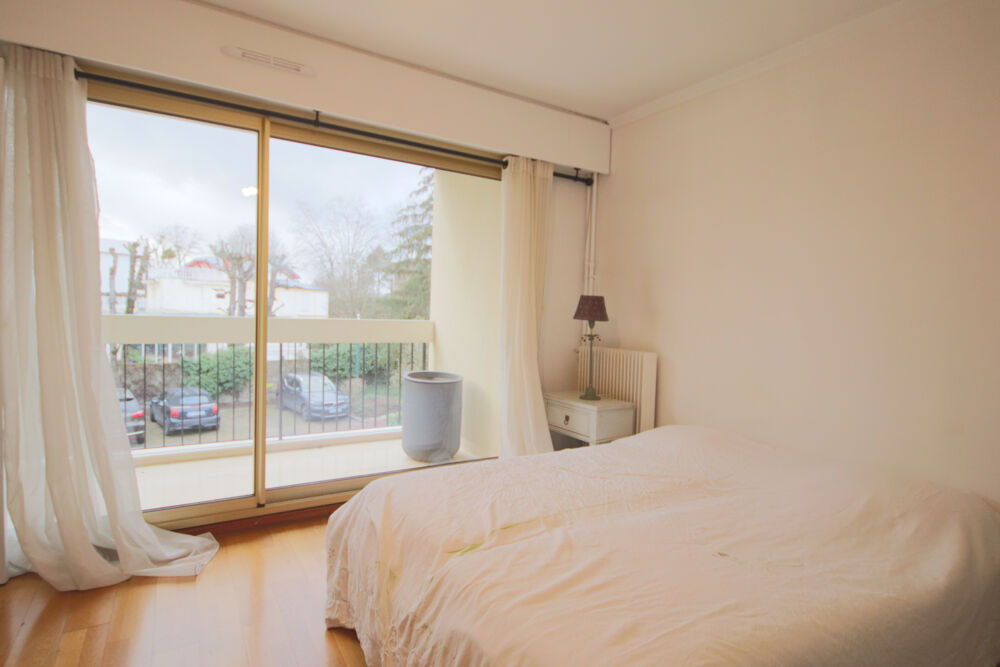 Vente Appartement A vendre St Gratien proche Lac, appartement 64 m2, 2 pices et bureau, 1 box, 1 cave St gratien