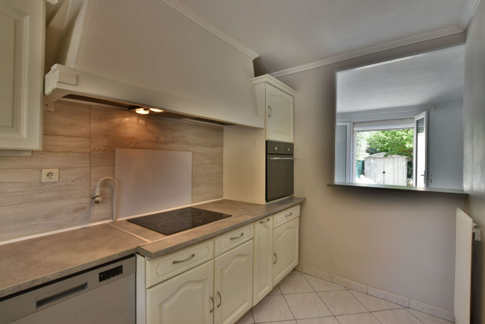 Vente Maison À Istres, maison lumineuse avec terrasse et jardin Istres