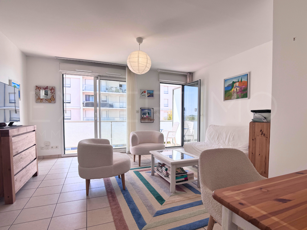 Vente Appartement T2 PMR lumineux au calme avec balcon et garage Cesson sevigne