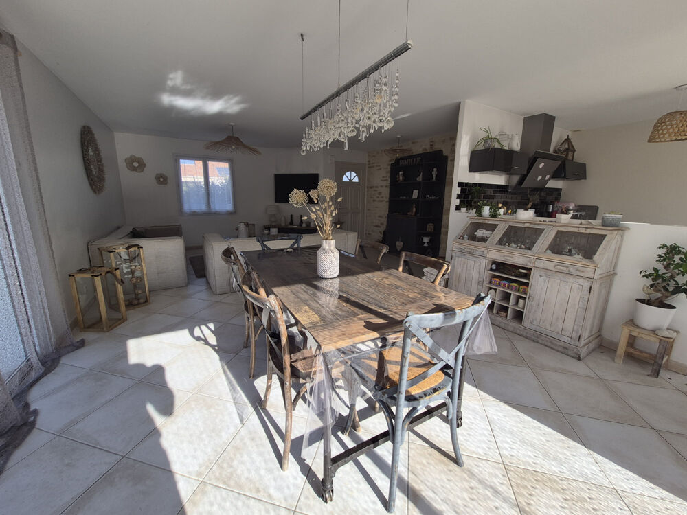 Vente Maison Maison de plain-pied   4 chambres   Sainte-Gemme-la-Plaine (85400) Ste gemme la plaine