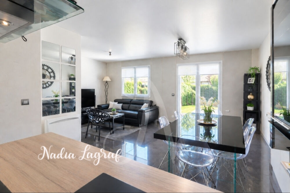 Maison familiale 100 m2 avec jardin, garage 36 m2 et gare à 5 min à pied