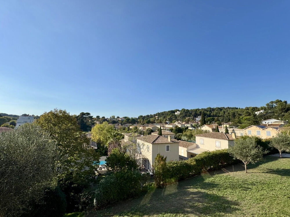 Location Maison À LOUER   BAS DE VILLA MEUBLÉ   144 M2   660 M2 DE JARDIN   CALME ABSOLU Marseille 12