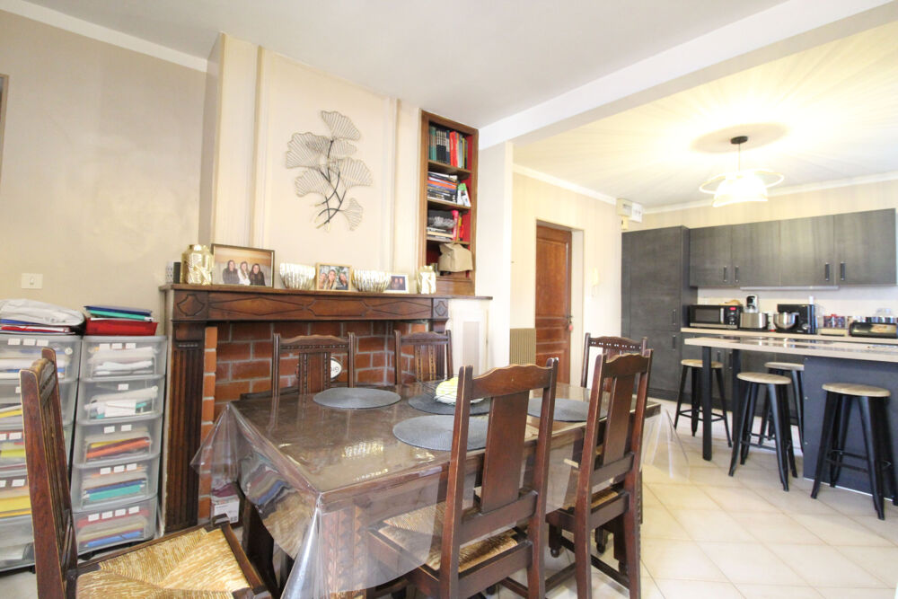 Duplex 6 pièces 120m2 avec balcon, cave et grenier