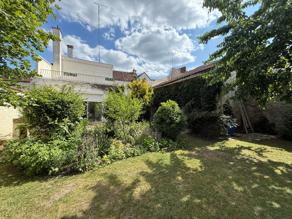 Maison 7 pièces 173 m² · à Crecy la Chapelle · 173 m² · 409 000 €