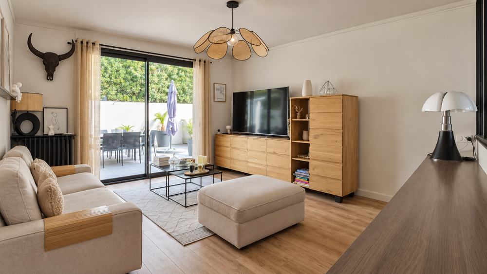 Vente Maison LA ROCHELLE   Élégante maison familiale rénovée à proximité du centre-ville La rochelle