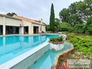  Maison � vendre 7 pi�ces 205 m�
