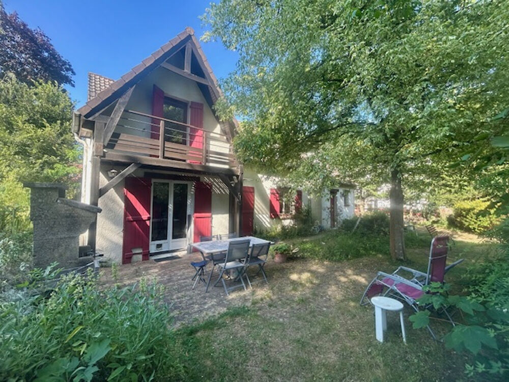 Vente Maison MARCOUSSIS - MAISON FAMILIALE de 6 Pièces - 130 M2 Habitables - Jardin verdoyant 660 M2 - Proche écoles Marcoussis