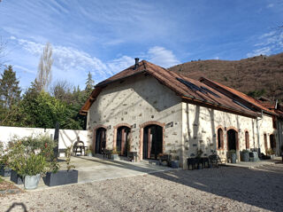  Propri�t�/ch�teau 7 pi�ces 231 m� Vif