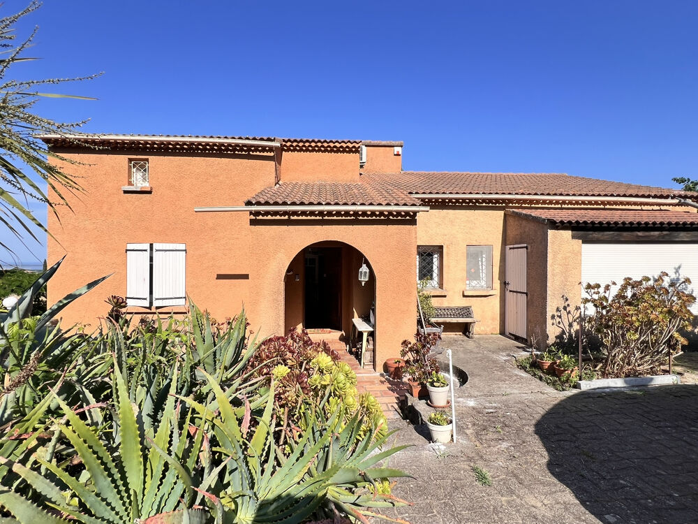 Maison familiale avec vue mer, jardin piscinable et fort potentiel