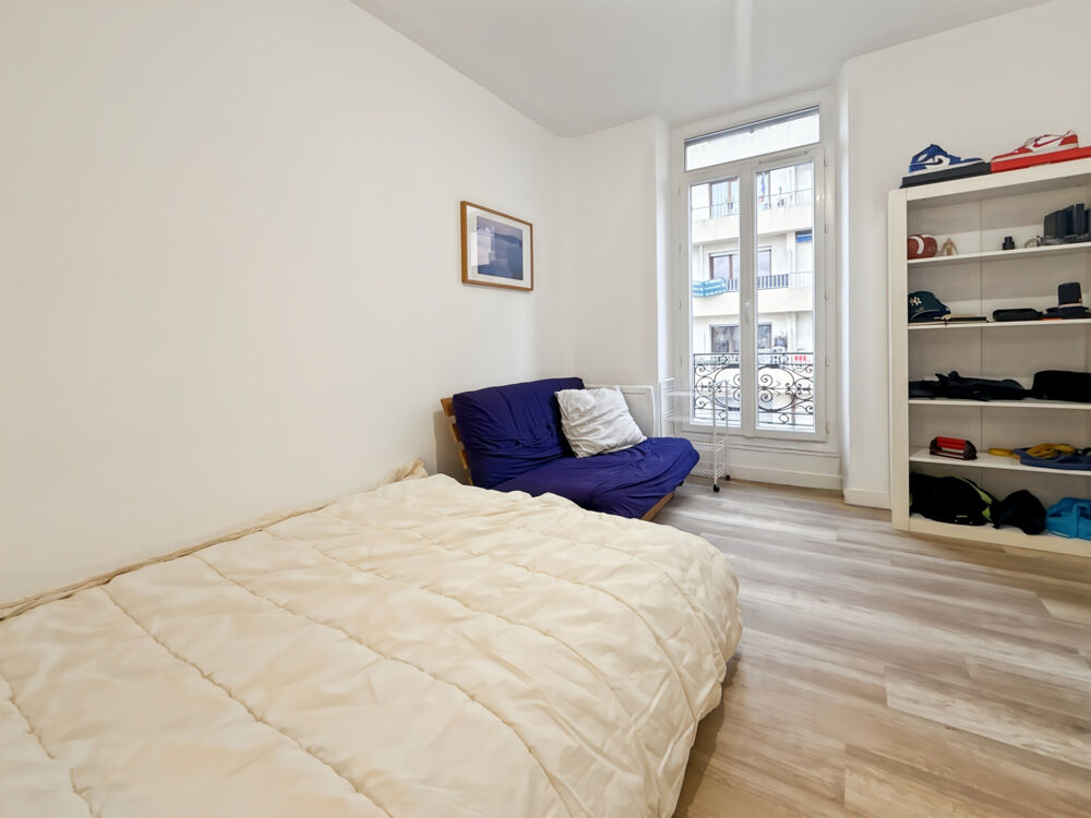 Vente Appartement T2 lumineux   Bon état   Proximité Hôpital Timone / Tramway Marseille 5