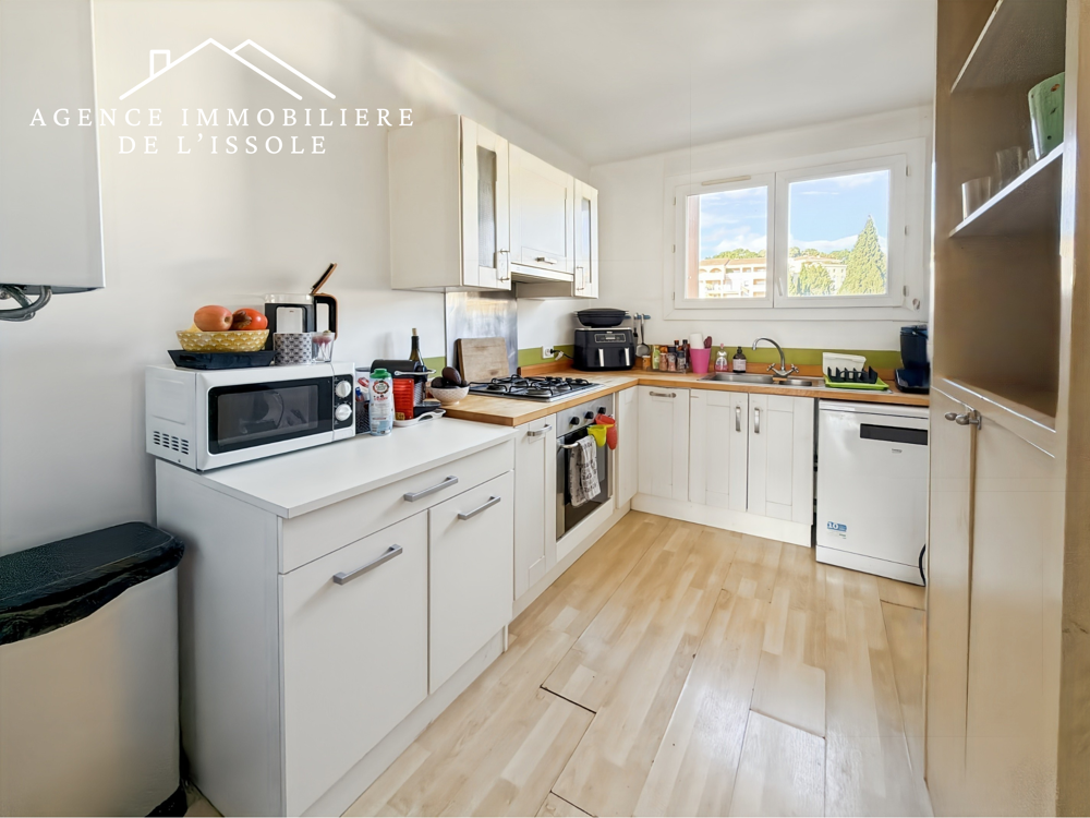 Appartement loué, 71m2 avec balcon, résidence San Carlo