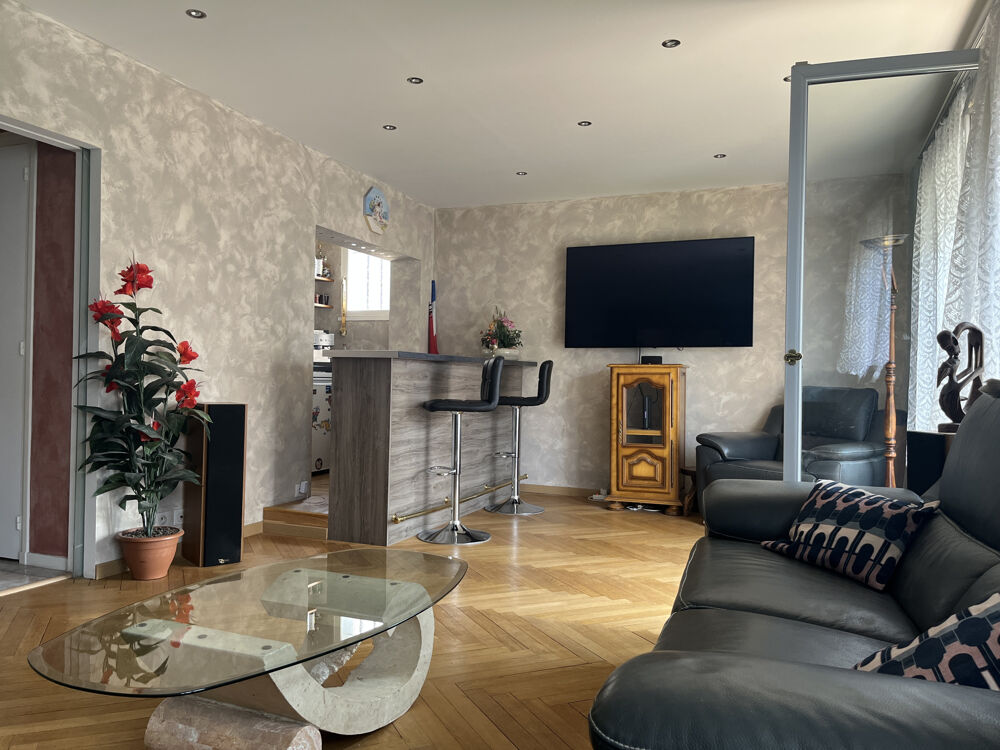 Maison divisible de 183 m2 sur Terrain de 755 m2. 2 entrées distinctes