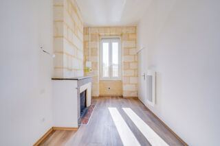  Immeuble à vendre 7 pièces 240 m² Ambares et lagrave