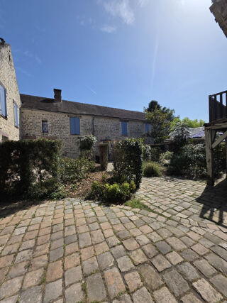  Immeuble � vendre 15 + pi�ces 495 m�