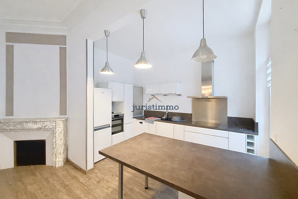 Vente Appartement BEL APPARTEMENT HAUSMANIEN LUMINEUX DE 158M2 AVEC TERRASSE COUVERTE Orange