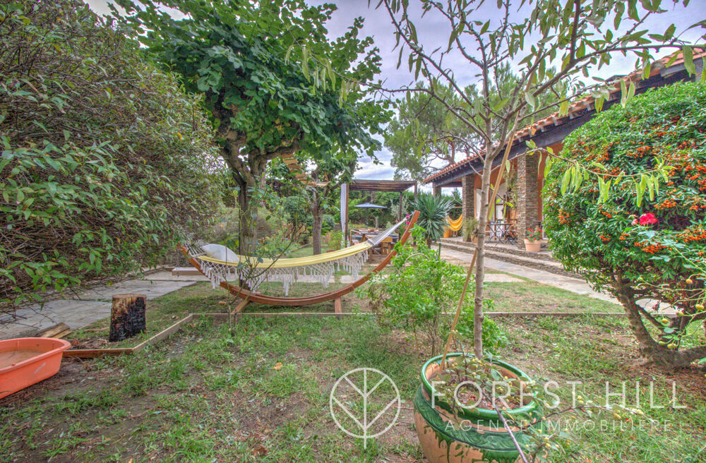 Vente Maison Belle demeure traditionnelle de 145 m2 sur grand terrain arboré Ceret