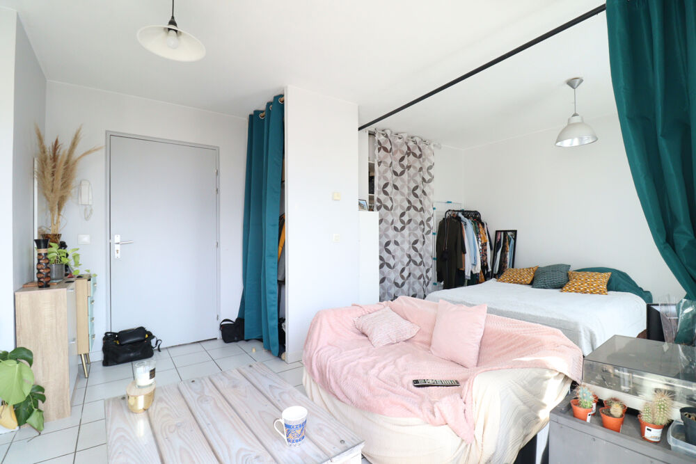 Vente Appartement GRAND STUDIO avec balcon et garage  Grenoble Grenoble