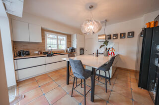  Maison � vendre 5 pi�ces 180 m�