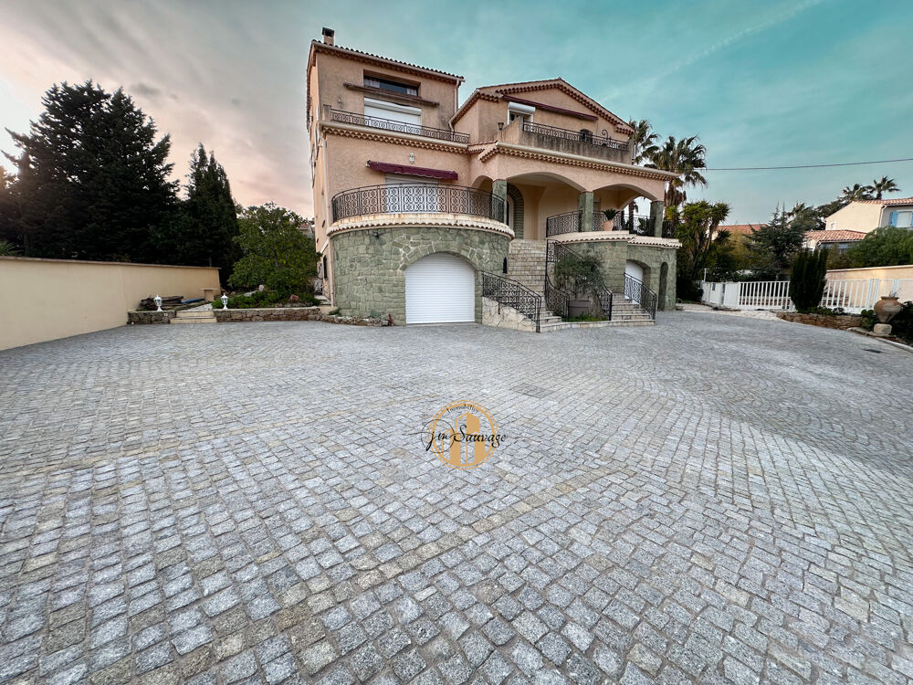 Vente Appartement exclusivit�, Appartement 2 pi�ces r�nov� et meubl� avec terrasse et piscine et parking priv�   Saint-Aygulf Frejus