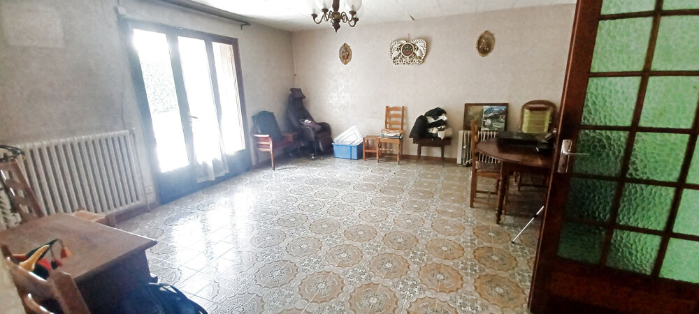 Maison de village de 170m2 avec 6 chambres + sous -sol