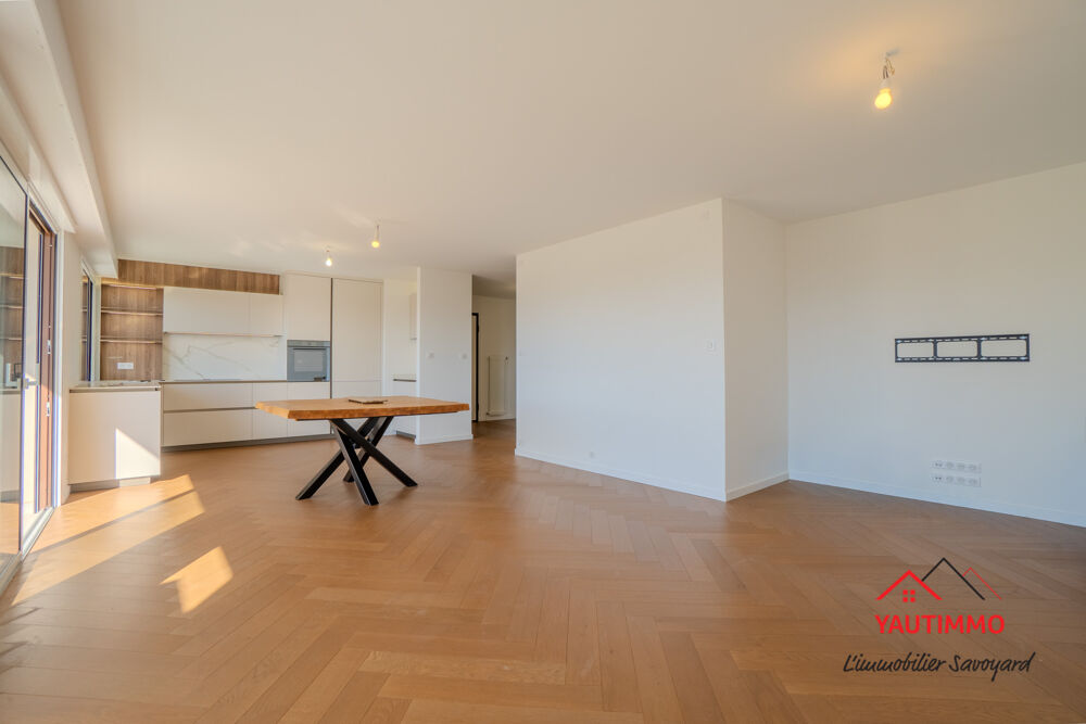 Appartement 134 m2 au dernier étage avec vue sur le Salève