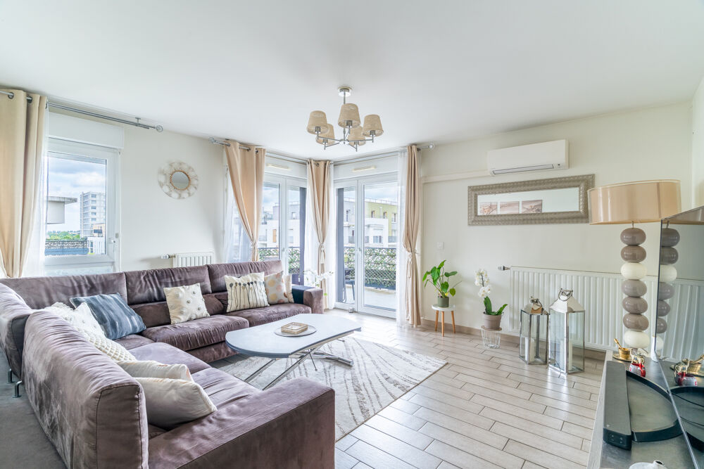 Grand Appartement Familial de 95 m2 avec Suite et Balcon Trappes