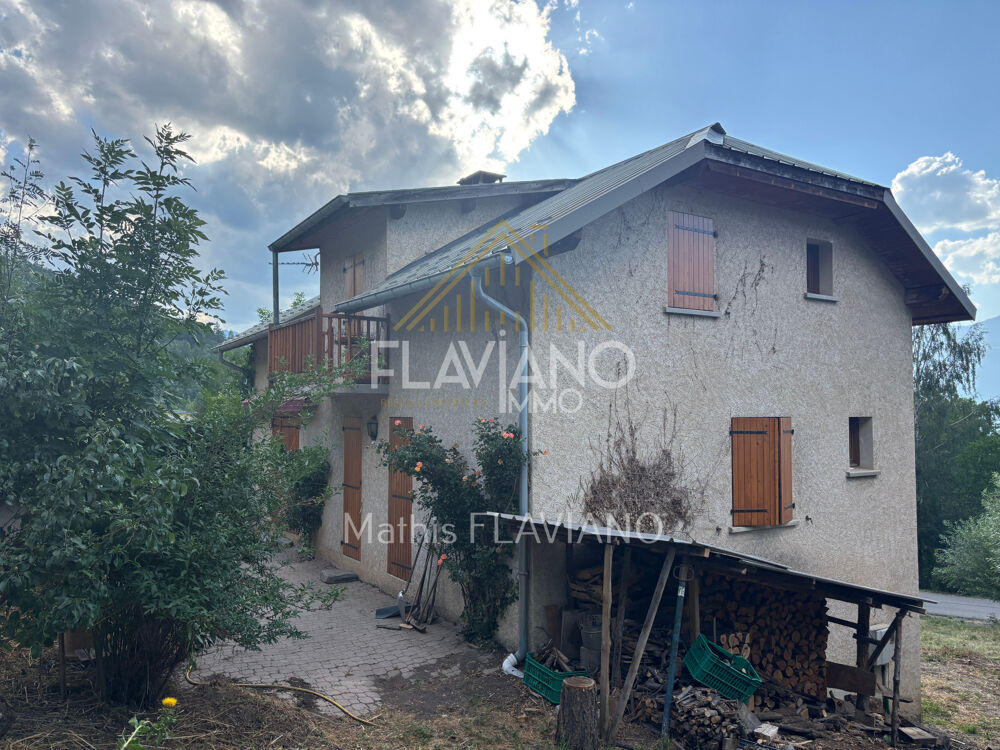 MAISON AVEC TERRAIN - PROCHE BARCELONNETTE