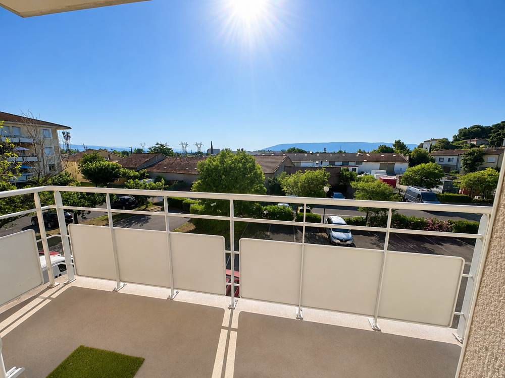 Lumineux appartement dans résidence sécurisée