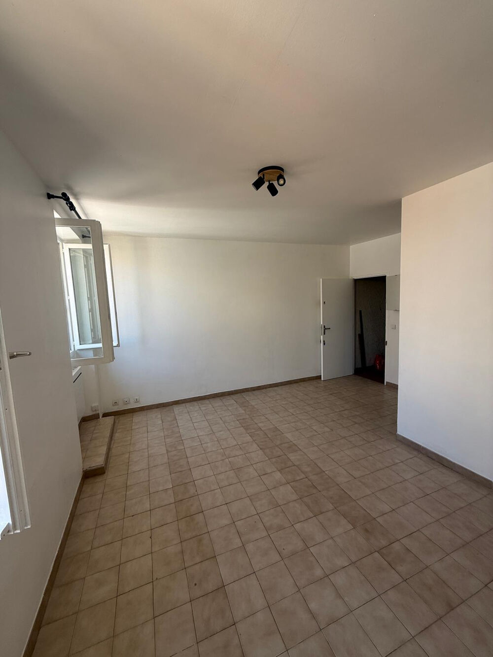 13500 MARTIGUES STUDIO 23 m2