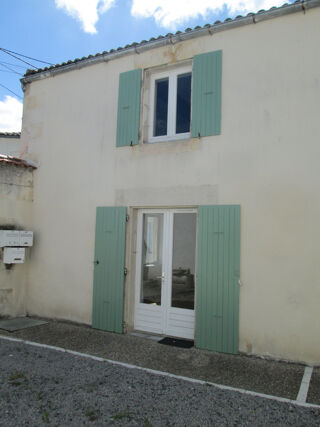  Immeuble à vendre 132 m² Surgeres