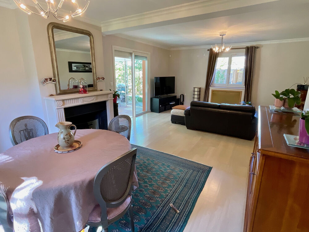 Vente Maison SAINT-GERMAIN-SUR-MORIN   MAISON FAMILIALE AVEC PISCINE INTÉRIEURE   TERRAIN PAYSAGER DE 800 M2 St germain sur morin