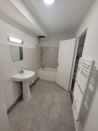  Immeuble à vendre 350 m² Marseille