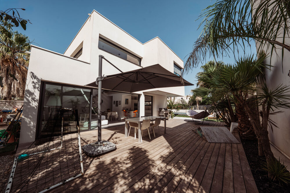 Villa de 130m2 avec piscine et garage