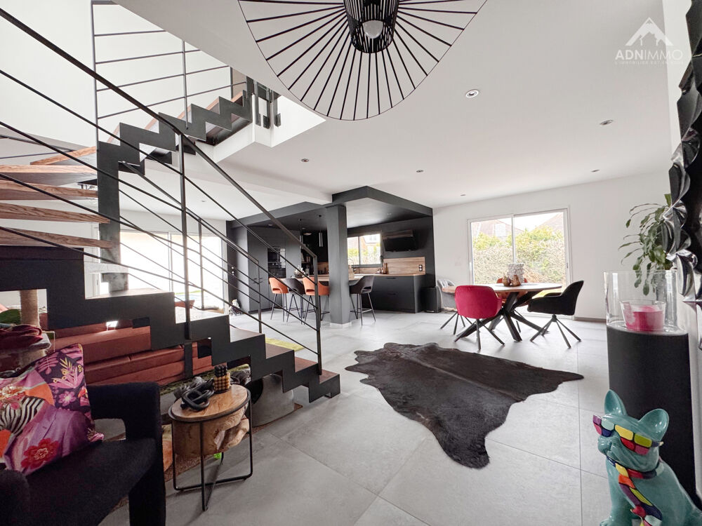 � vendre  Maison Saint-Jean-de-Gonville (01630)